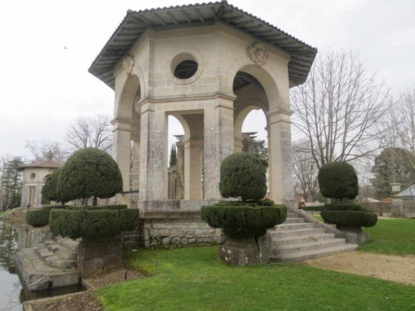 Arnaga Pergola Pavillon avant restauration